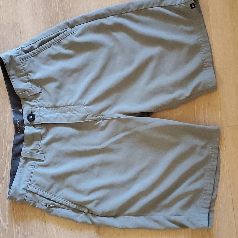 Quiksilver Amphibian Mens Gray Flat Front Short - Sz 28